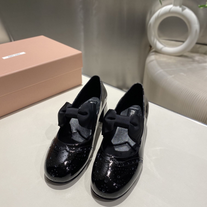 Miu Miu Casual Shoes